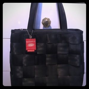 🎁Birthday Sale 🎉Harvey’s Seatbelt Bag